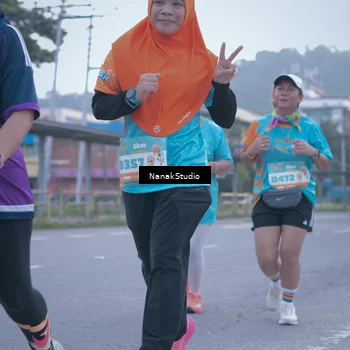 Runner Photo 8330655