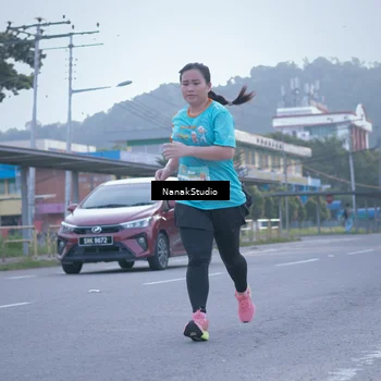 Runner Photo 8330673