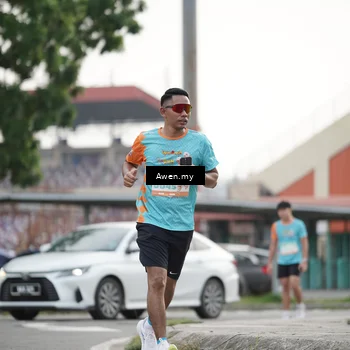 Runner Photo 8330678
