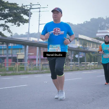 Runner Photo 8330696