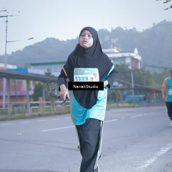 Runner Photo 8330701