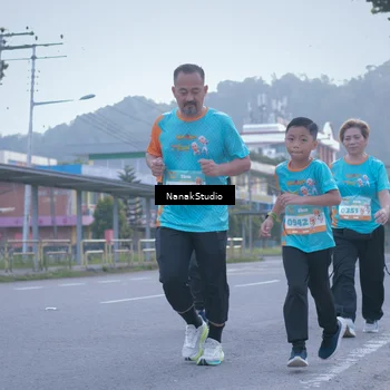 Runner Photo 8330715