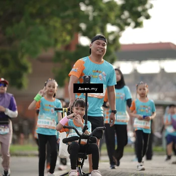 Runner Photo 8330753