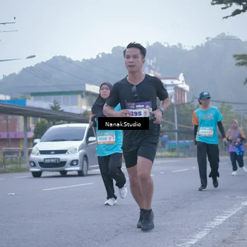 Runner Photo 8330766