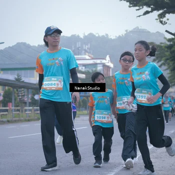 Runner Photo 8330776