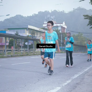 Runner Photo 8330789