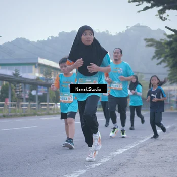 Runner Photo 8330796