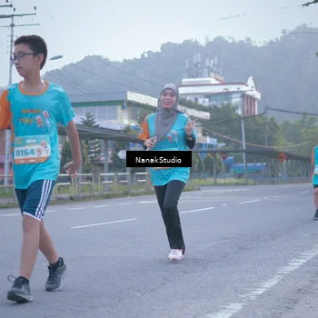 Runner Photo 8330799