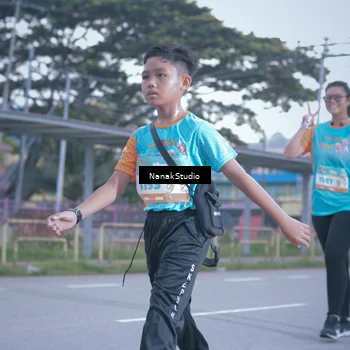 Runner Photo 8330801