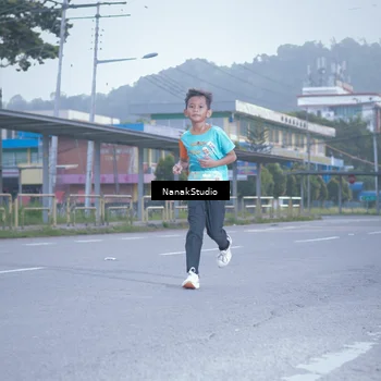 Runner Photo 8330812