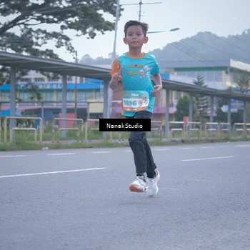 Runner Photo 8330815