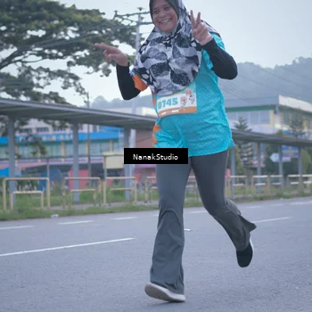 Runner Photo 8330826