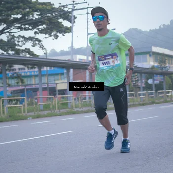 Runner Photo 8330839