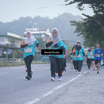 Runner Photo 8330856