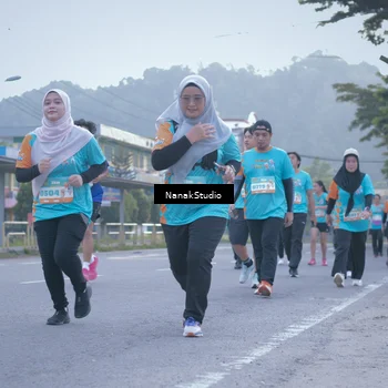 Runner Photo 8330859