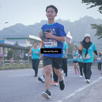 Runner Photo 8330867