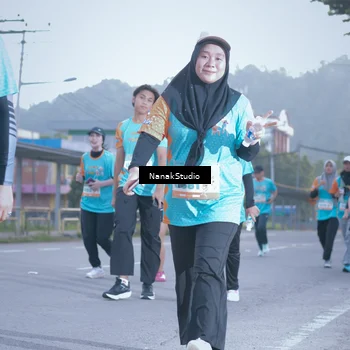 Runner Photo 8330873