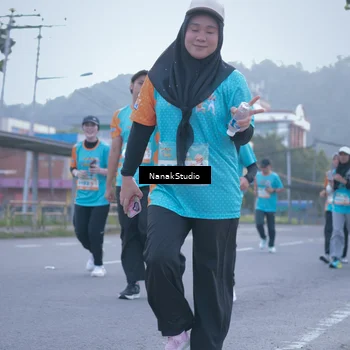 Runner Photo 8330877