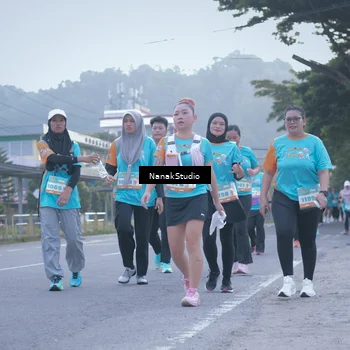 Runner Photo 8330881
