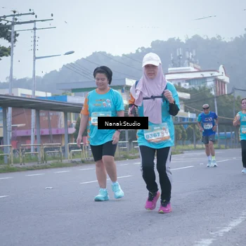 Runner Photo 8330903