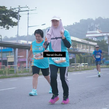 Runner Photo 8330905