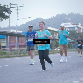Runner Photo 8330911