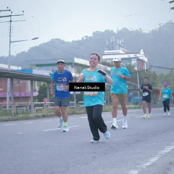 Runner Photo 8330912