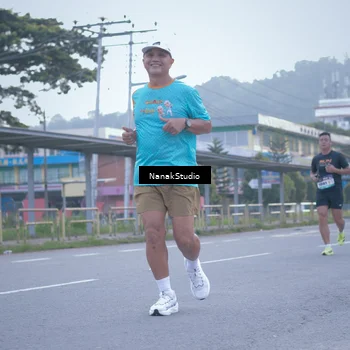 Runner Photo 8330919