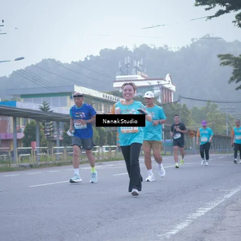 Runner Photo 8330921