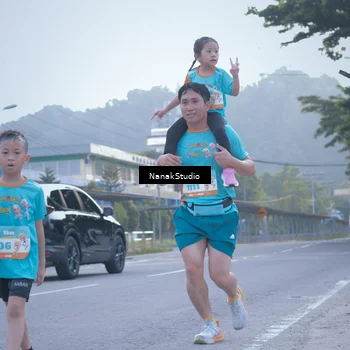 Runner Photo 8330970