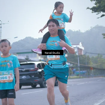 Runner Photo 8330984