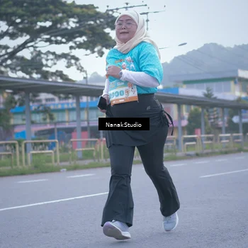 Runner Photo 8330990