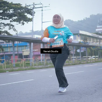 Runner Photo 8330991