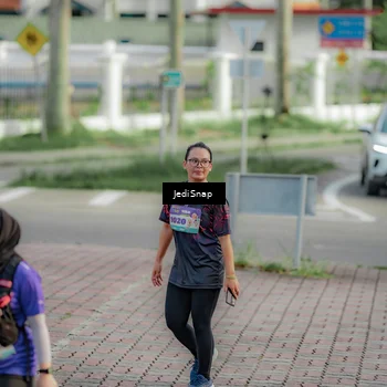 Runner Photo 8331024