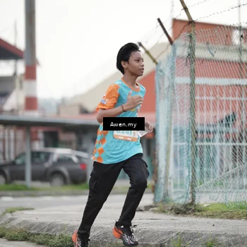Runner Photo 8331039