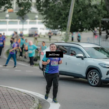 Runner Photo 8331064