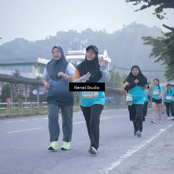 Runner Photo 8331066
