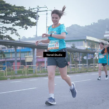 Runner Photo 8331068