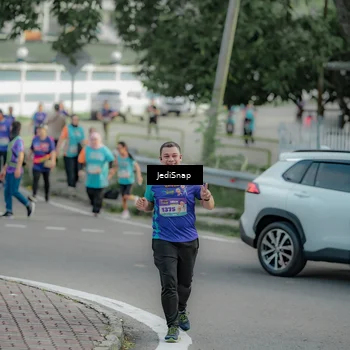 Runner Photo 8331073