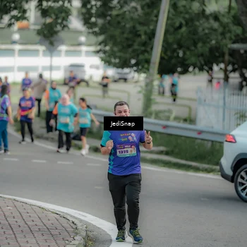 Runner Photo 8331074
