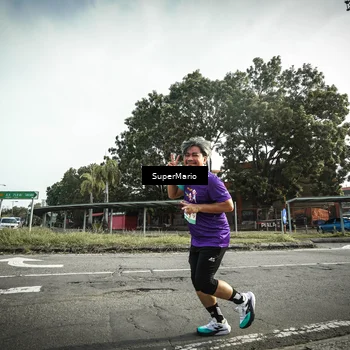 Runner Photo 8331075