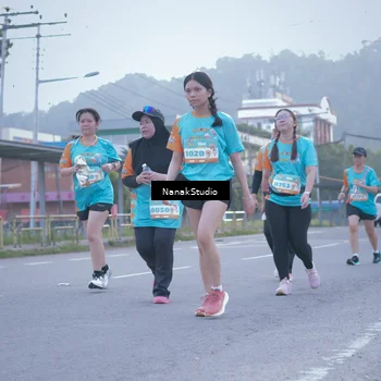 Runner Photo 8331095