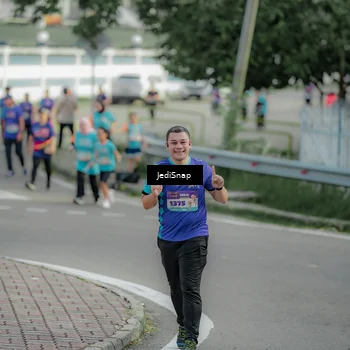 Runner Photo 8331106
