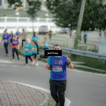 Runner Photo 8331107