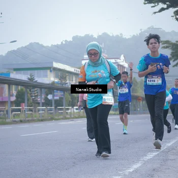 Runner Photo 8331116