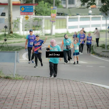 Runner Photo 8331119