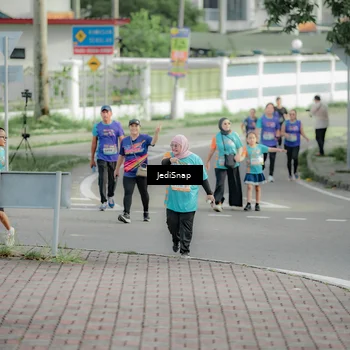 Runner Photo 8331121