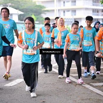Runner Photo 8331137