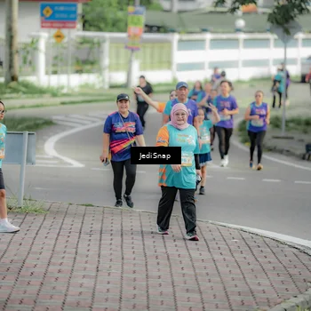 Runner Photo 8331140