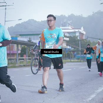 Runner Photo 8331153